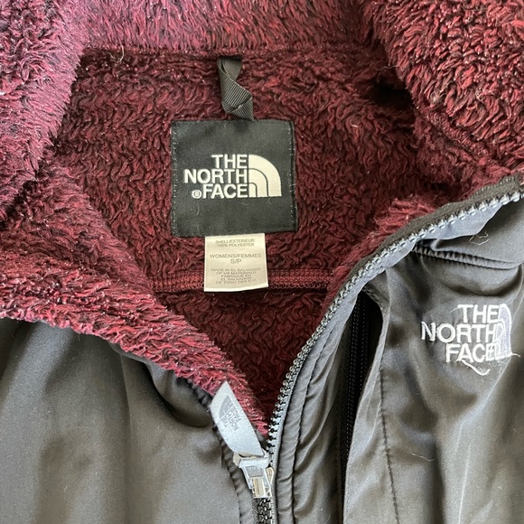 Fleece Magenta North Face Jacket - Picture 3 of 4